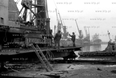 Remont Nabrzeża Zachodniego basenu im. Władystawa...