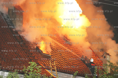 Pozar kosciola w Sulminie 28.08.2005 fot. Rafal Lasota...