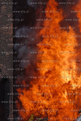 Pozar zabytkowego kosciola sw Katarzyny w Gdansku.
22.05.2006
Fot....