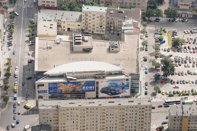 Gdynia z lotu ptaka. Nz. Dom Towarowy BATORY
29.06.2007
Fot....