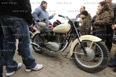 Sobowidz. Rozpoczecie sezonu motocyklowego Jajcarnia...