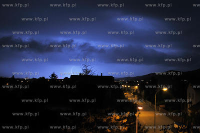 Nad Gdynia i Rumia przeszla w nocy silna nawalnica...