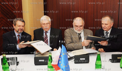 Konferencja prasowa informujaca o rozpoczeciu modernizacji...