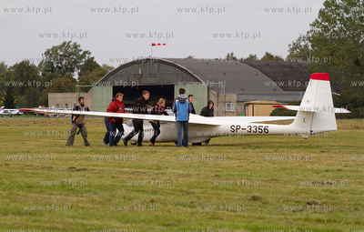 Pruszcz Gdanski, zawody na celnosc ladowania o puchar...