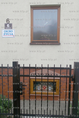 Rumia. Okno zycia na ul. Warszawskiej. 06.11.2014 fot....