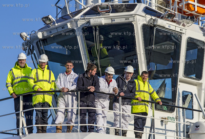 SD Tempest, holownik typu RotorTug z trzema pędnikami...