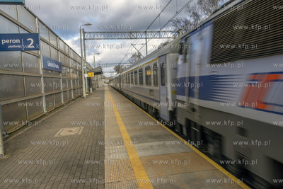 Peron stacji kolejowej Gdańsk Orunia. 04.03.2020 fot....