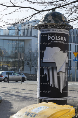 Sopot. Słup ogłoszeniowy na ul. Bohaterów Monte...