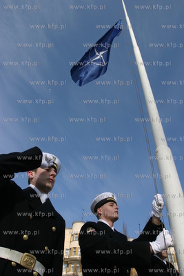 Gdynia, uroczystosc z okazji piatej rocznicy wstapienia...