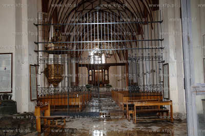 Pozar kosciola sw. Katarzyny w Gdansku. Wnetrze kosciola...