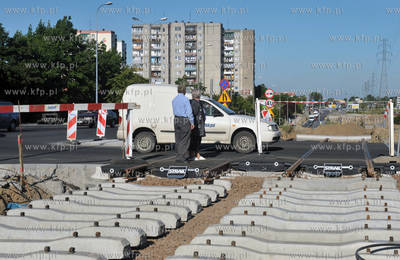 Gdansk Chelm. Budowa nowej linii tramwajowej wzdluz...