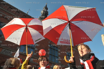 Gdansk. Parada z okazji 93 rocznicy odzyskania przez...