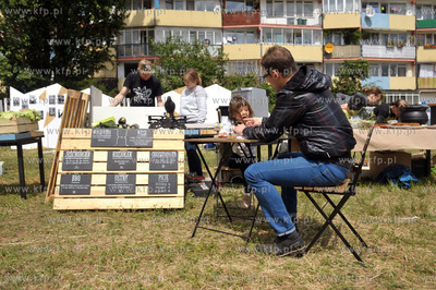 Streetwaves czyli artystyczna akcja miejska w Gdansku...