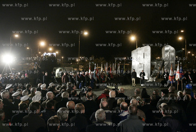 Gdynia. Pomnik Ofiar Grudnia 1970. Obchody rocznicowe...