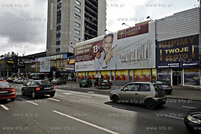 Reklama parabanku Amber Gold na ul. Grunwaldzkiej w...