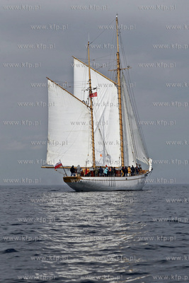 Zatoka Gdanska. Proba morska wyremontowanego zaglowca...