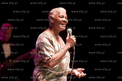 Ladies Jazz Festival. Koncert Dionne Warwick w Hali...