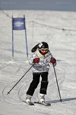 Stok narciarski w Trzepowie w okolicach Przywidza.
01.02.2014
fot....