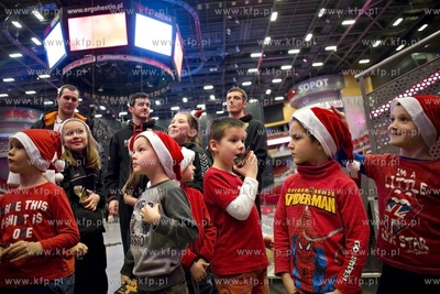 Uczniowie szkoły podstawowej nr 27 z Gdańsk spotkali...