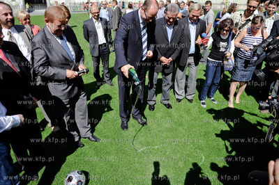 Gdansk. PGE Arena. Uroczyste wreczenie pozwolenia na...