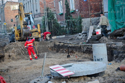 Gdansk. Remont drog i domow w gdanskiej dzielnicy Letnica,...