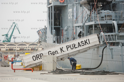 Gdynia. Port Wojenny w Gdyni. Jan Tuszyński z Poznania,...