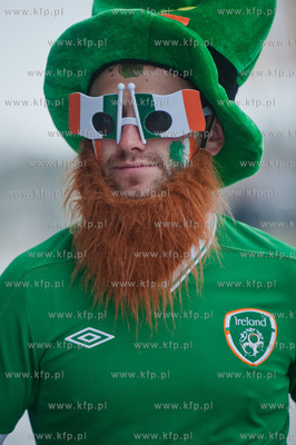 Gdansk Arena. Kibice wchodza na mecz mistrzostw Europy...