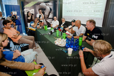 Gdynia. Info Box. Konferencja prasowa poprzedzajaca...