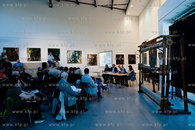 Muzeum Miasta Gdyni. Promocja ksiazki pt. Gdynia Zachod...