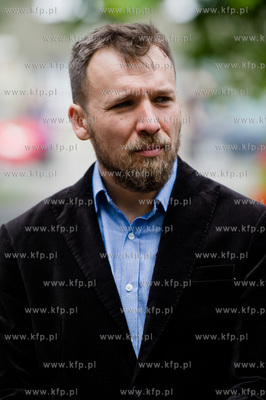 Gdansk. Park przy pomniku Swietopelka. Konferencja...
