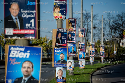 Gdynia. Kampania wyborcza do samorzadu. Plakaty wyborcze...