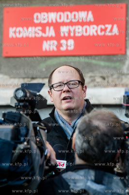 Obwodowa Komisja Wyborcza Nr 39 w Zespole Szkol Lacznosci...