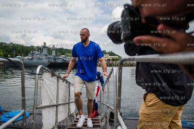 Koszykarz Marcin Gortat odwiedza Port Wojenny w Gdyni...