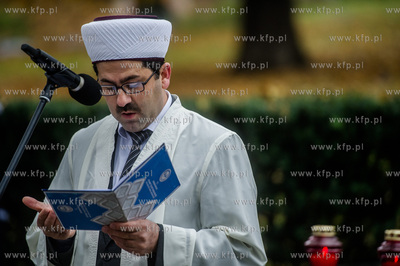 Gdańsk. Cmentarz Nieistniejących Cmentarzy. Modlitwa...