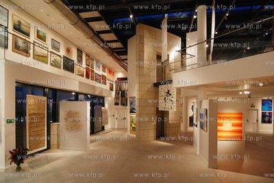 Muzeum Miasta Gdyni. IV Miedzynarodowe Biennale Malarstwa...