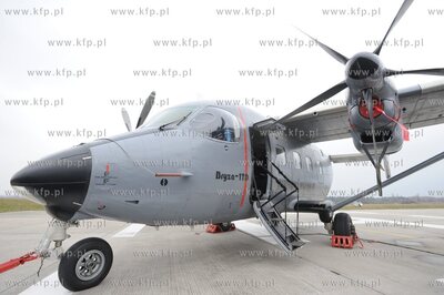 Baza lotnicza MW w Gdyni Babich Dolach. n/z samolot...