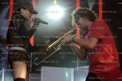 W Ustce odbyl sie koncert zespolu Blue Cafe. Zespol...