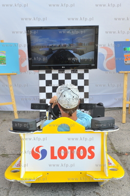 Sopot. Molo. ABC Bezpieczenstwa - Piknik Motoryzacyjny....