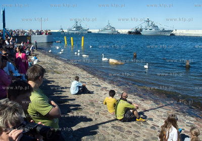 Parada z okazji obchodow Dni Morza i swieta Marynarki...