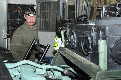 Wspolne cwiczenia okretow i lotnictwa Marynarki Wojennej...