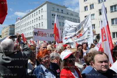 Po mszy w intencji ojczyzny z kosciola OO Redemptorystow...