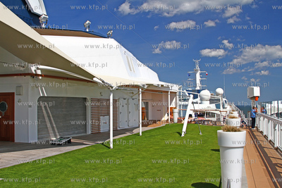 Gdynia. Wycieczkowiec Celebrity Eclipse w Gdyni. 18.06.2014...