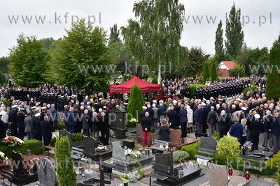Gdynia, cmentarz Marynarki Wojennej na Oksywiu
Pogrzeb...
