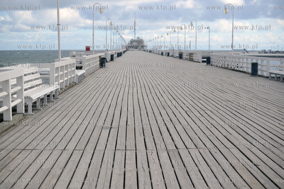 Sobota 25 kwietnia 2020 roku w Sopocie, godziny przedpołudniowe...