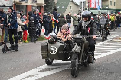 Rumia. Parada z okazji 106. rocznicy odzyskania niepodleg?o?ci...