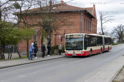 Przystanek komunikacji miejskiej przy Wojska Polskiego...