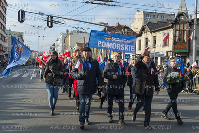 Gdynia, Parada Niepodległości. Nz. Przedstawiciele...