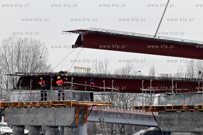 Gdansk. Trwa budowa Trasy Sucharskiego, która to ma...