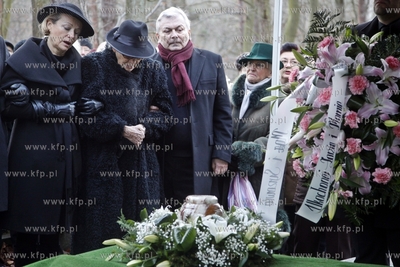 Sopot. Cmentarz Komunalny. Pogrzeb aktorki Joanny Bogackiej.
03.12.2012
fot....