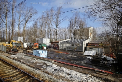Remont peronu i przejscia podziemnego Szybkiej Kolei...